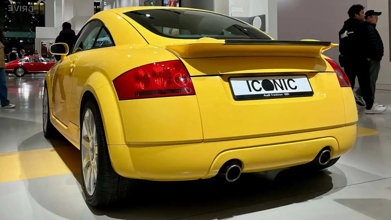 audi-tt-coupe-rs4-1.webp