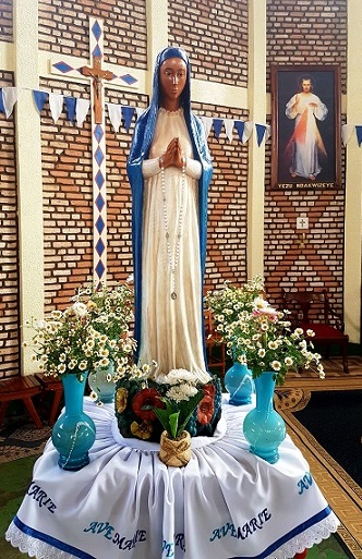 30° anniversario delle apparizioni della Vergine a Kibeho dans Antonio Socci Madonna-di-Kibeho