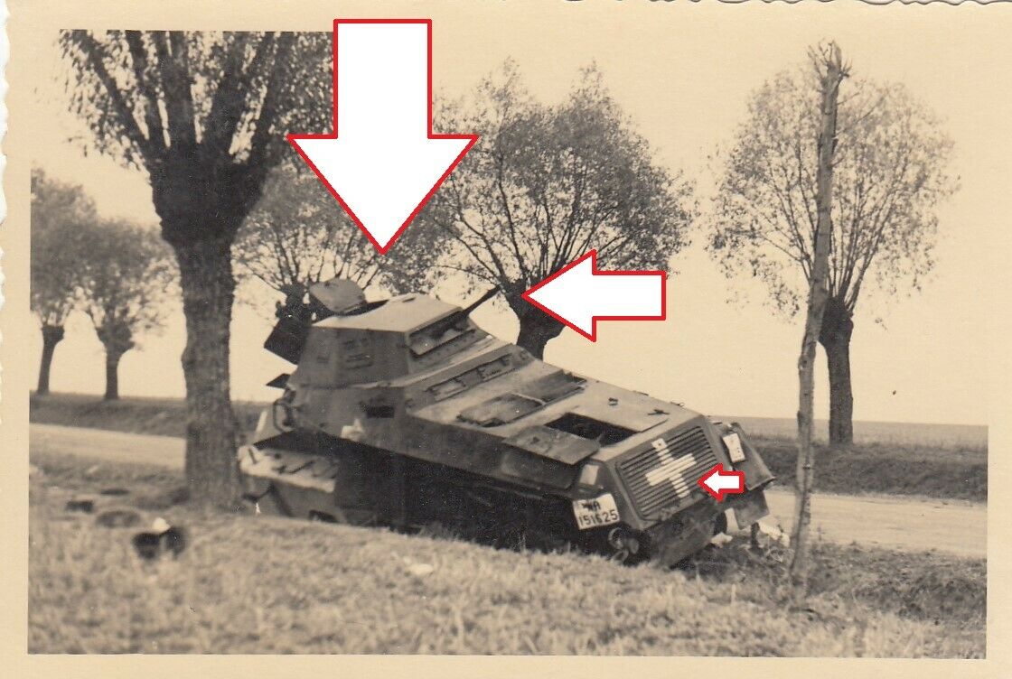 Foto Wehrmacht,Polen 1939,8 Rad Panzer Spähwagen nach Kampf,SdKf