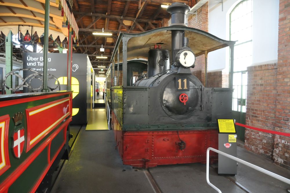Tramvajski muzej u Beu T12-Wien-tramvajski-muzej-ljetna-kola-konjskog-tramvaja-53