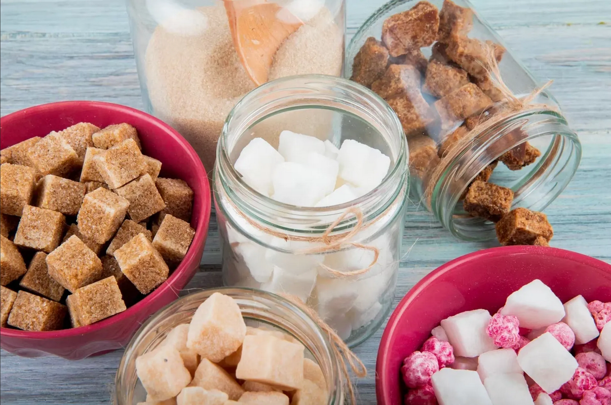 OMS advierte sobre consumir este edulcorante utilizado en refrescos y chicles