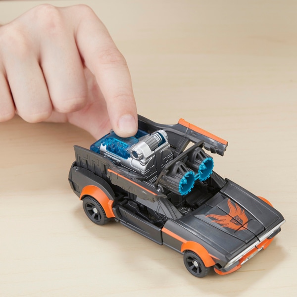 Energon-Igniters-Power-Series-Autobot-Hot-Rod-2