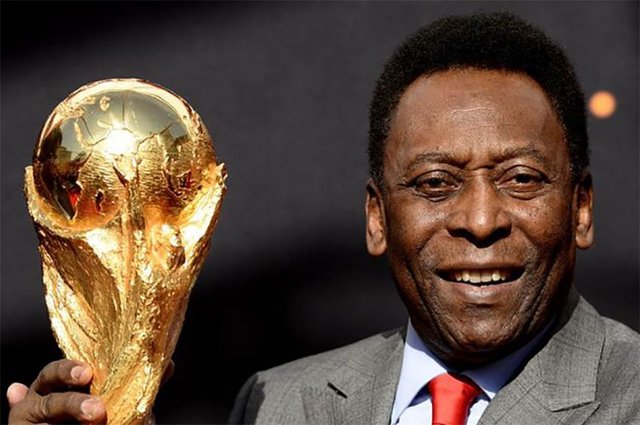 pele-masuk-ruang-akhir-hayat-kirim-pesan
