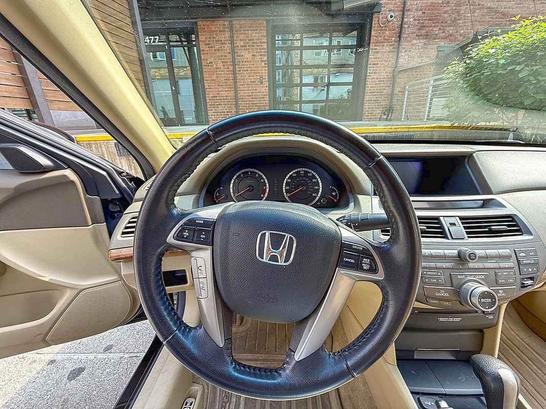 Vehicle thumbnail 14