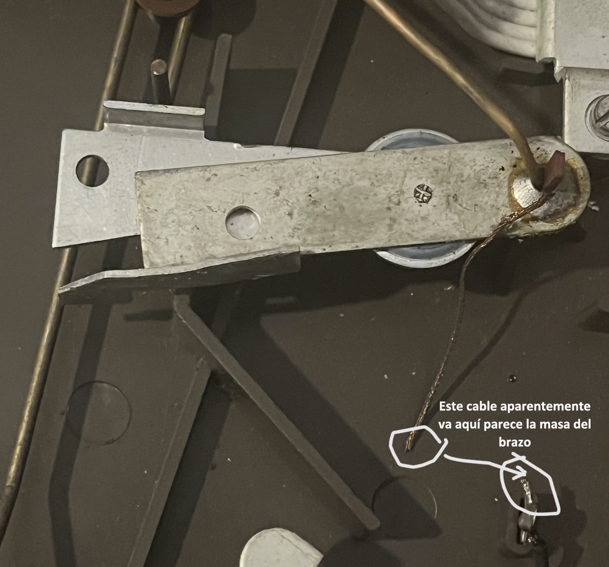 PHILIPS 30GF432 bajo