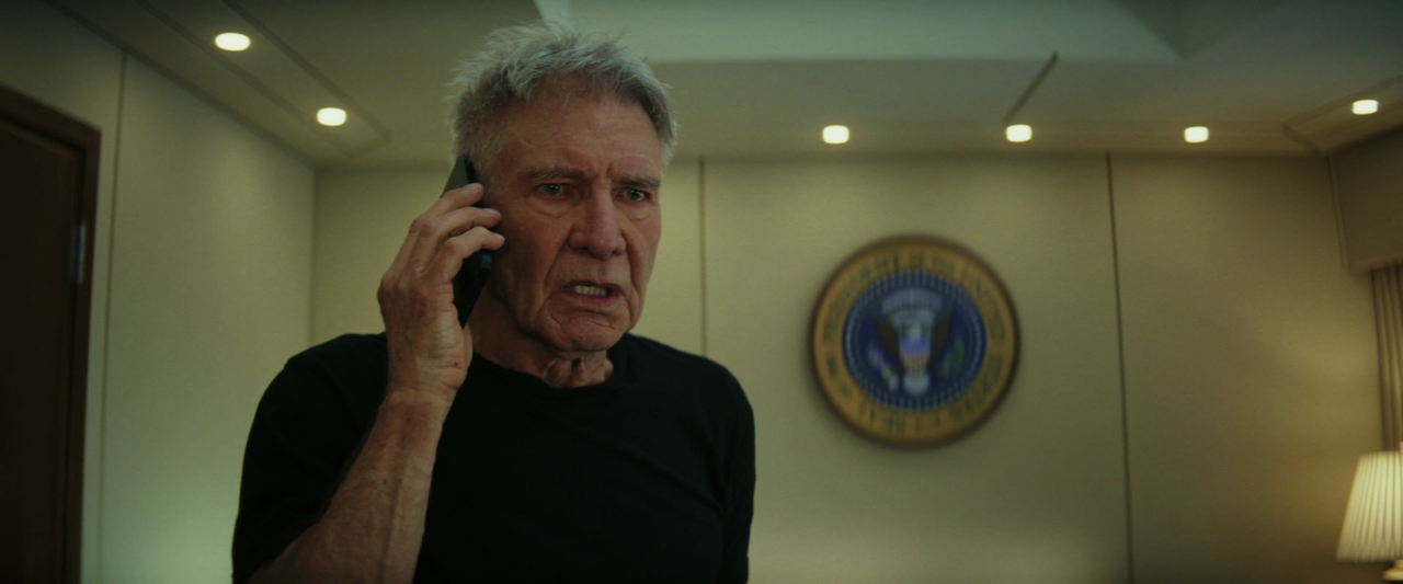 vlcsnap-2025-04-15-22h34m22s039