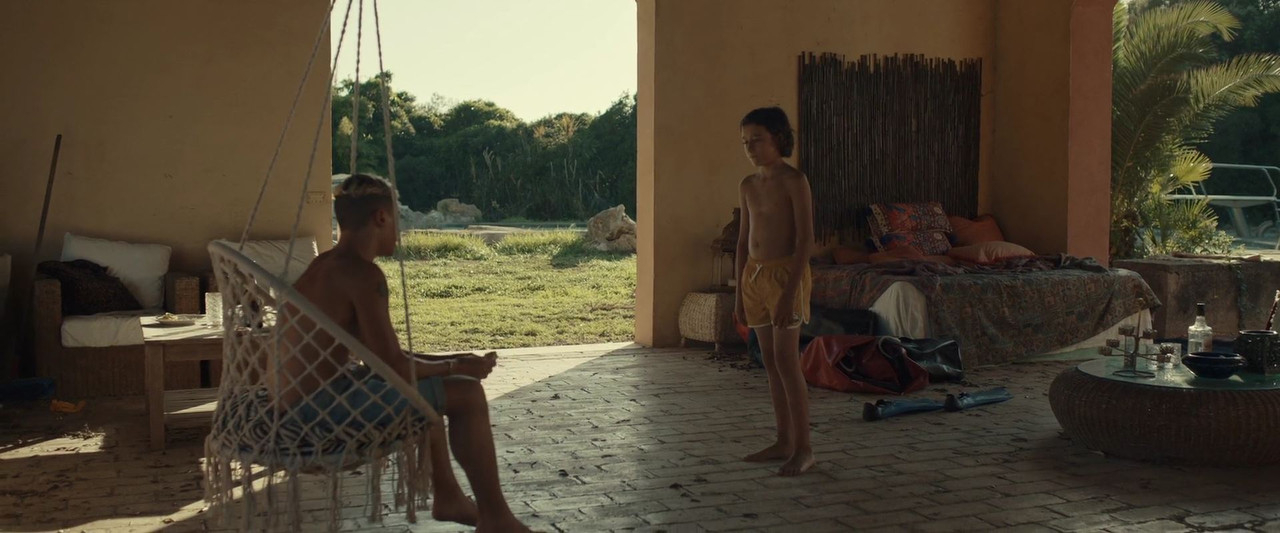 Denti Da Squalo (2023) iTA_00_42_28_00_254