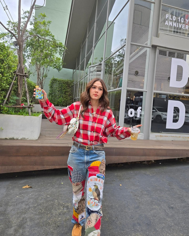 chomismaterialgirl-1724994101-3445822730413849953-4275583