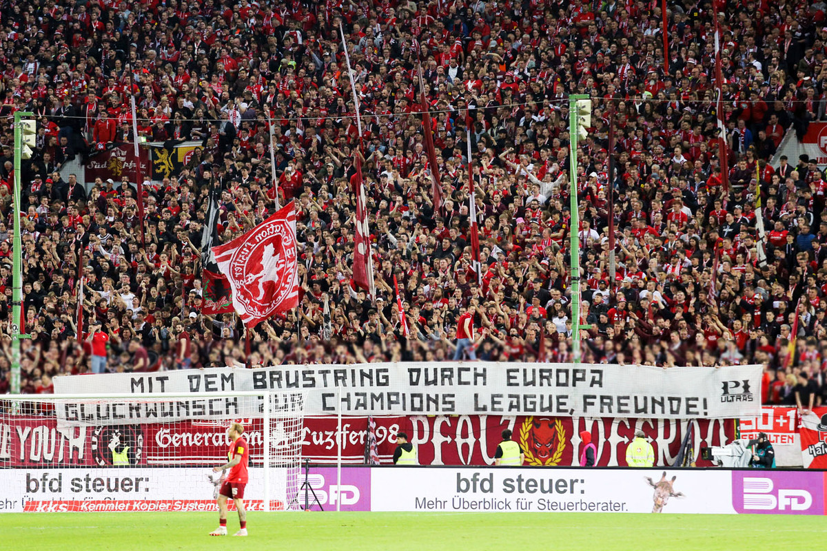 1-fc-kaiserslautern-1-fc-magdeburg-2-bundesliga-2023-2024-17