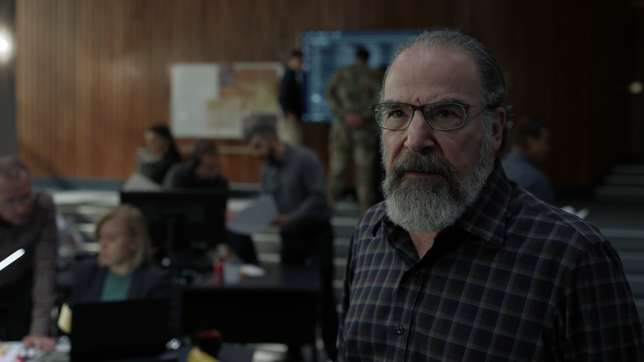Homeland.S08E09.In.Full.Flight.1080p.10bit.AMZN.WEB-DL.DDP5.1.HEVC-Vyndros.mkv_snapshot_04.06_[2020.