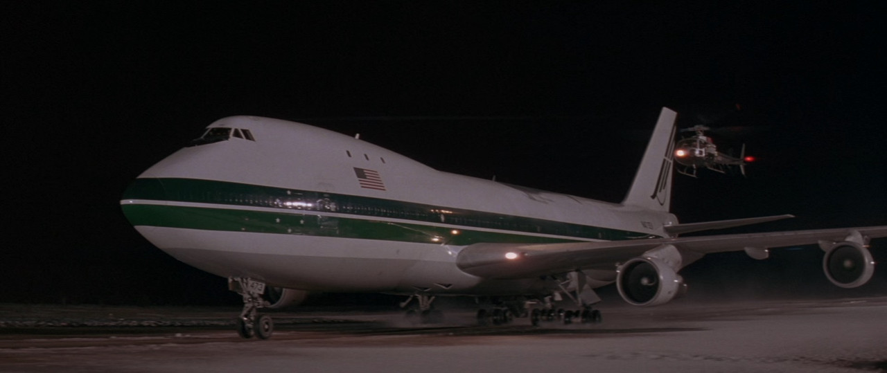 Die Hard 2 1990 (1080p x265 10bit Tigole).mkv_snapshot_01.45.23_