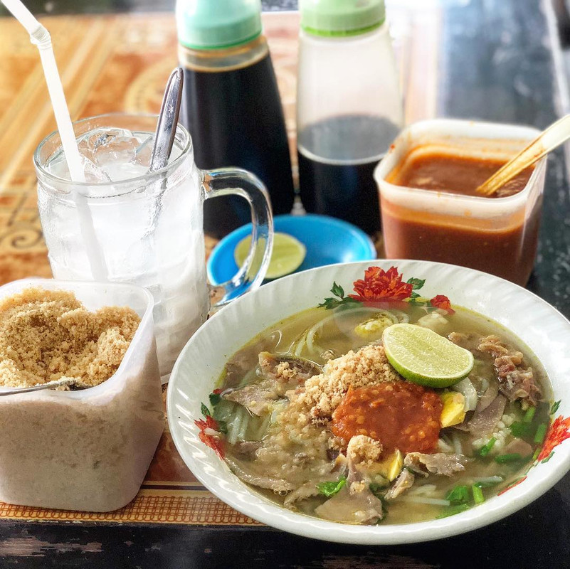 Soto Ayam Cak Mu'in