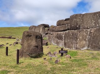 Isla de Pascua - Chile - Blogs de Chile - Ana Te Pahu - Ahu Akivi - Puna Pau - Vinapu - Rano Kau - Orongo (9)