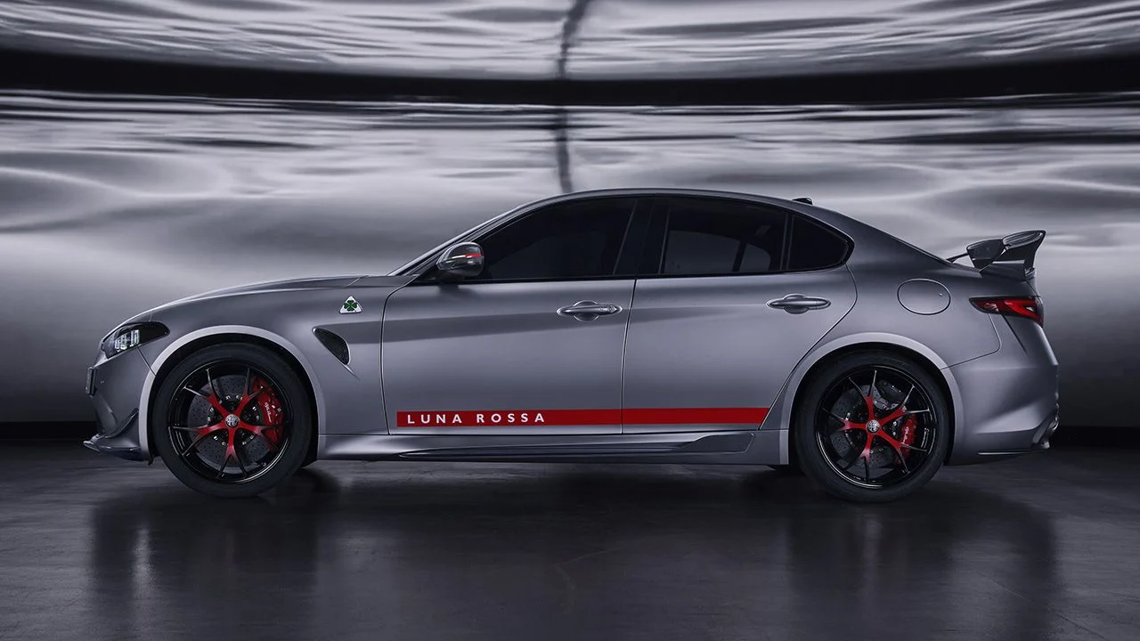 alfa-romeo-giulia-quadrifoglio-luna-rossa-2026111946-1767956543-3.webp
