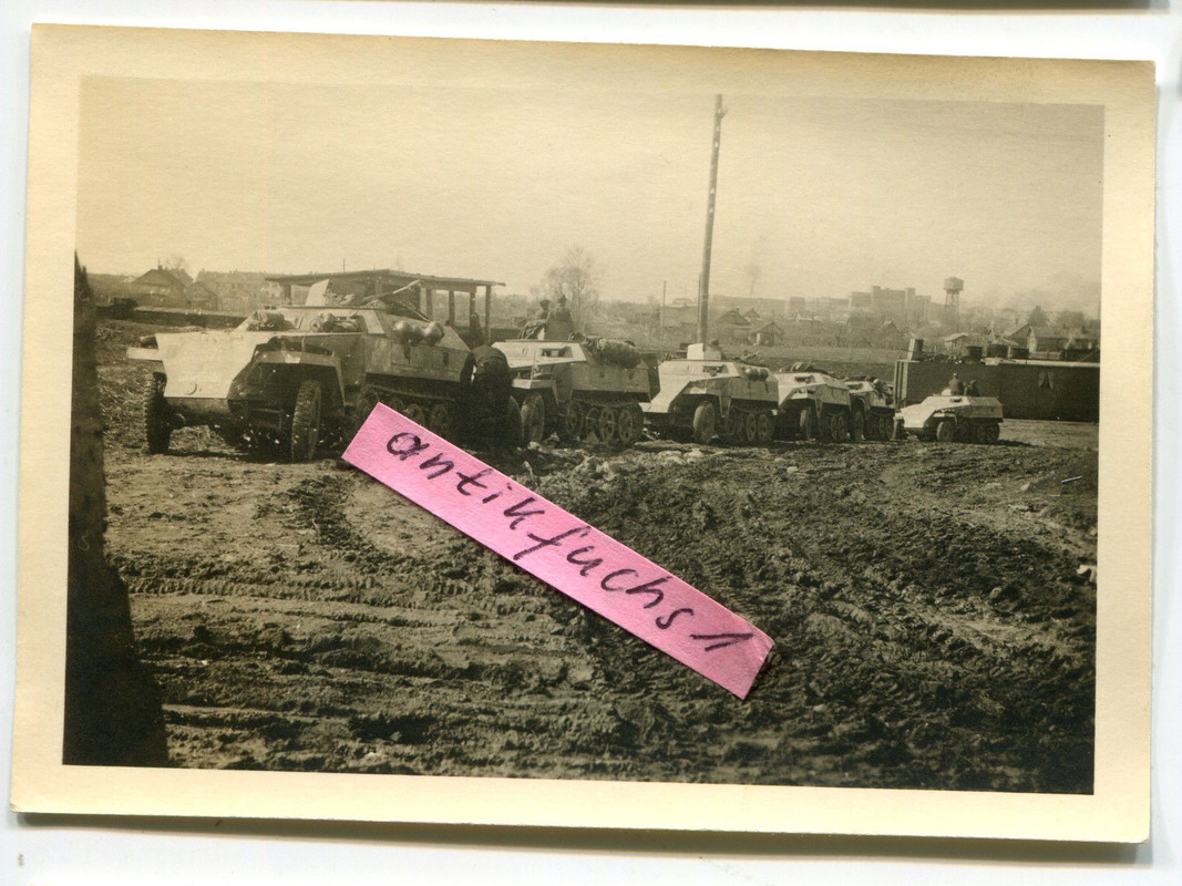 6 WH - SPW  Schützen-Panzer beim Front-Einsatz im 2.WK