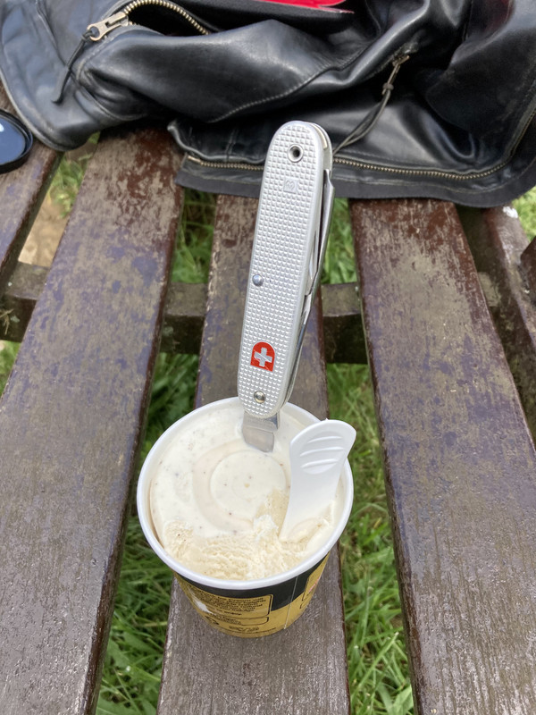 0333C85E-CABD-4304-8FB9-D0EEFE894178