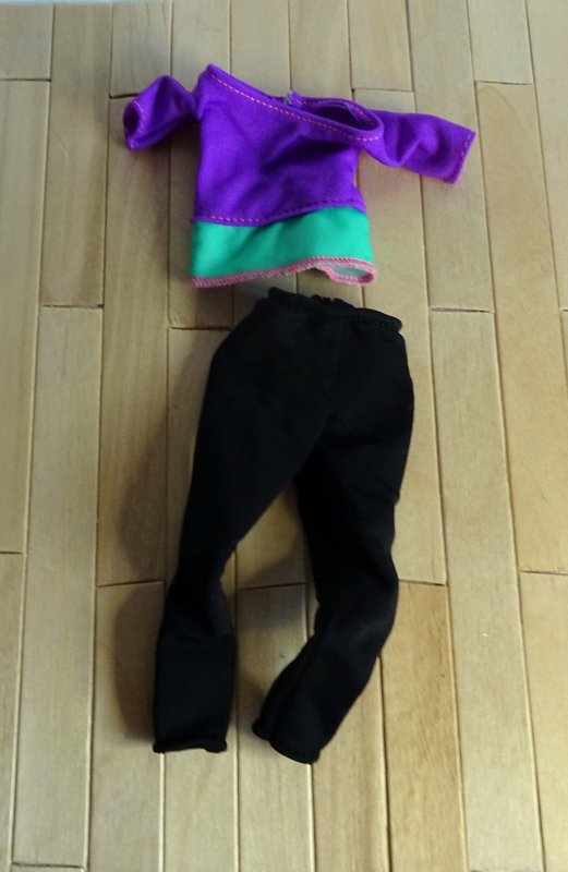 Originaloutfit der Made to Move Asiatin der 1 Serie