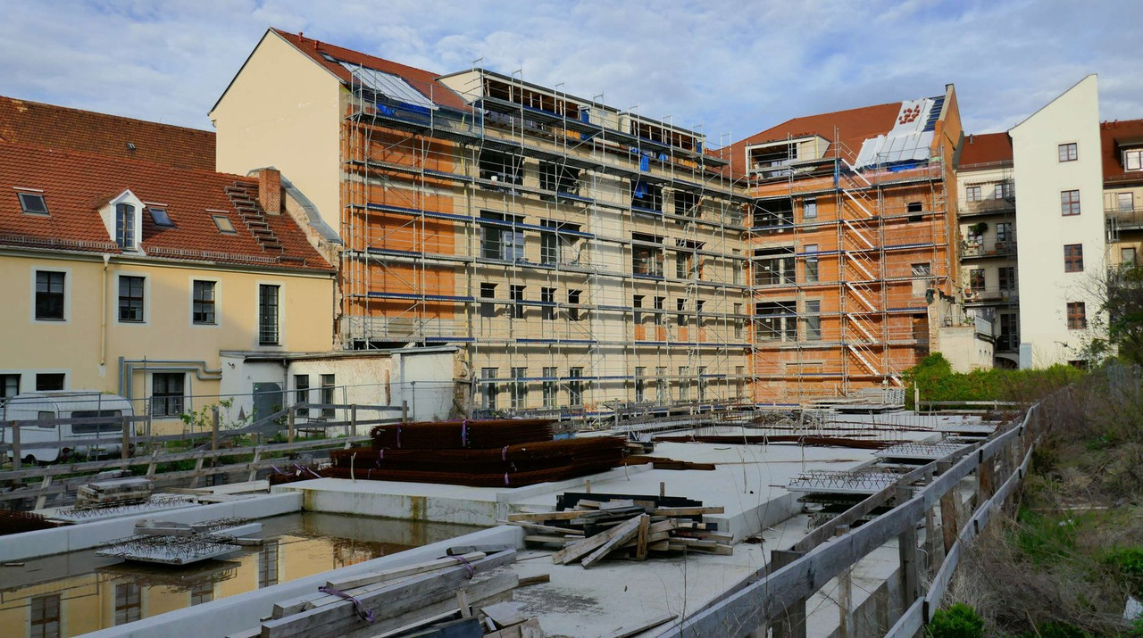 Bild: https://i.postimg.cc/TYcrhbXx/P1270199.jpg