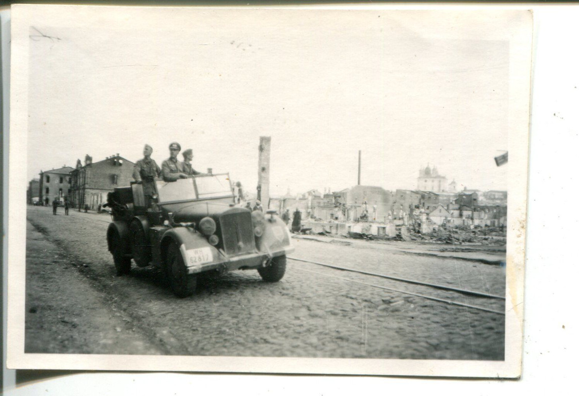 Orig.Foto Offizier Wehrmacht im Auto PKW Kübelwa