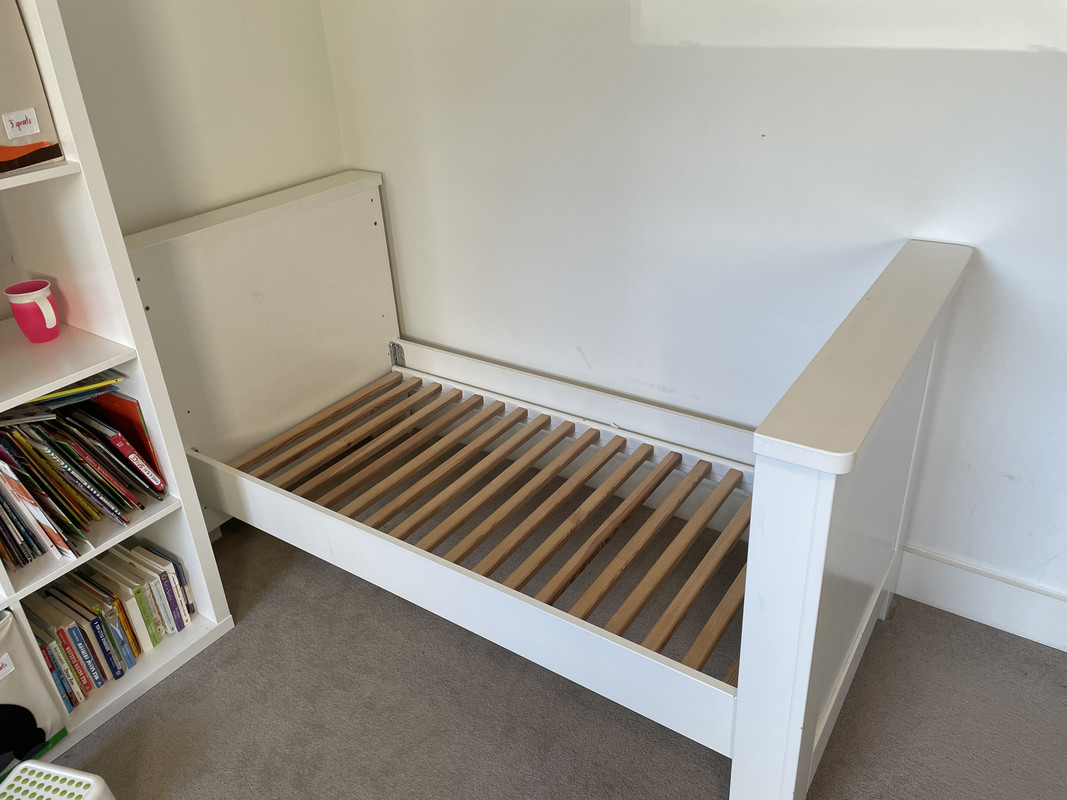 A4B64686-6972-4CFB-8854-FA7906EAAA1C