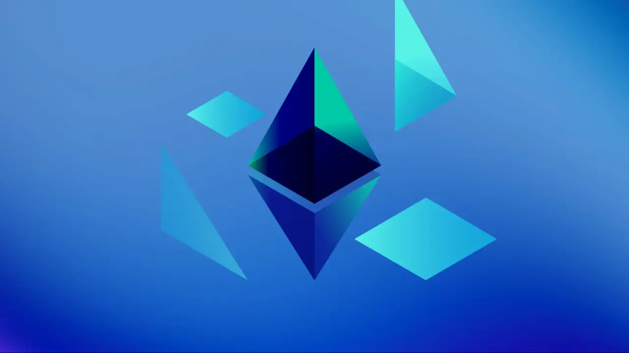 Ethereum Displays Bullish Divergence as Analysts Target a Move Toward the $4,700 and $8,000 Levels