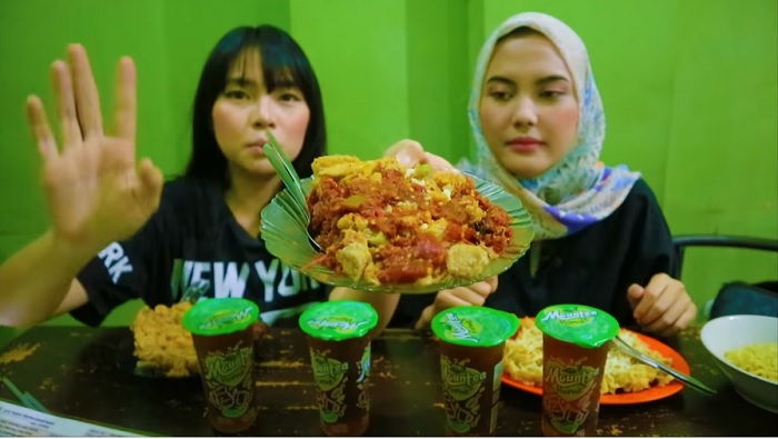Sajian Telur Qimpul Kornet.
