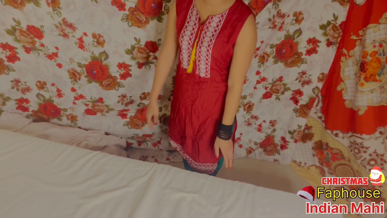 Stepmom and Stepsister Fucked Threesome Indian Mahi Merry Christmas Special.mp4_snapshot_01.48.000