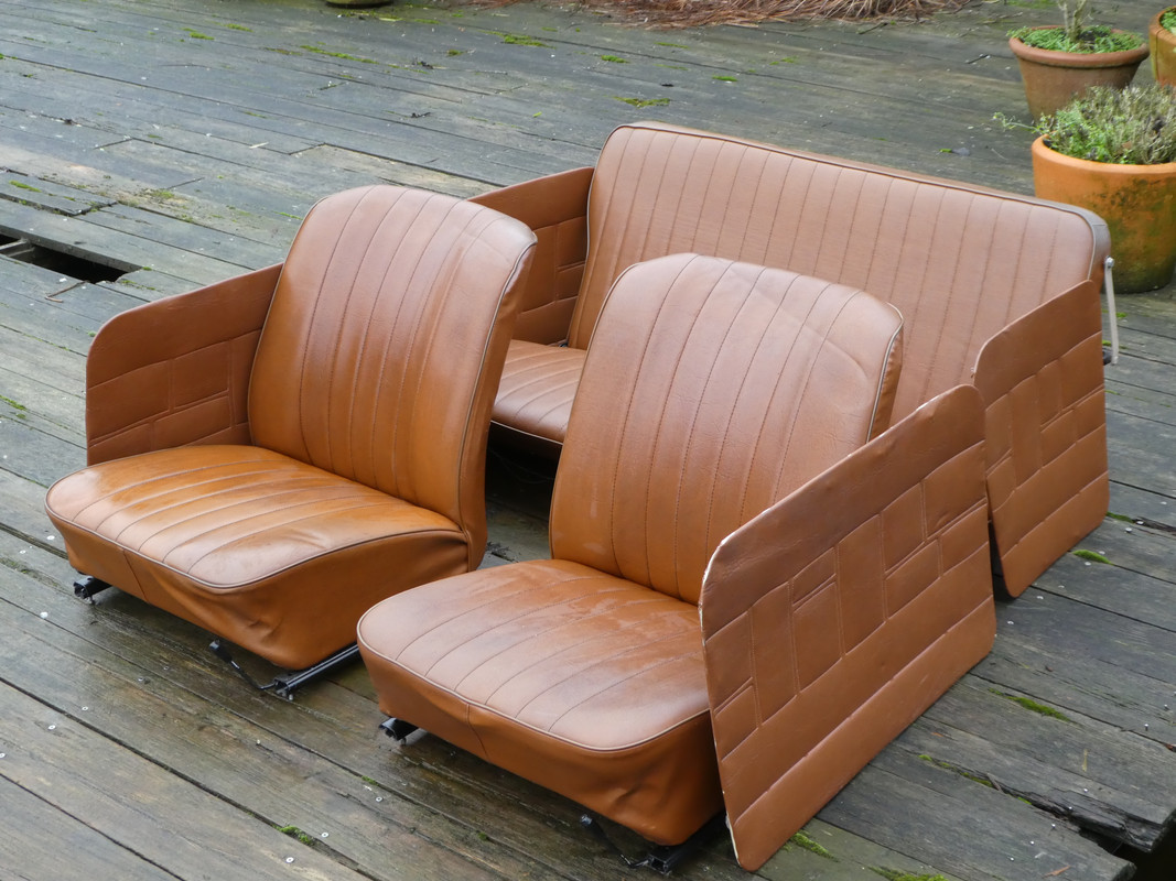 zetels - banquettes R4