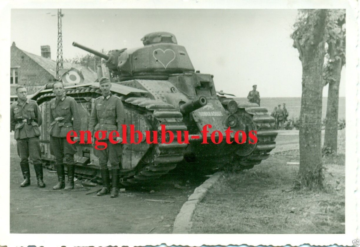 PANZER - Französischer CHAR 1Bis - HERZ   LÖWE  