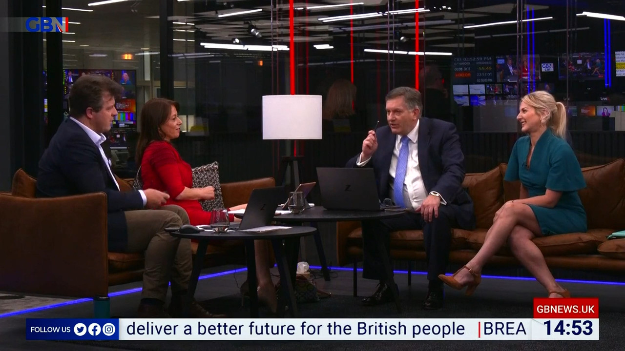 06.23 - 12.00.00 - DePiero & Halligan. What makes Britain tick. The n..._003.ts_snapshot_04.17.165