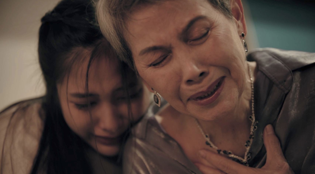 9CBC9E33-DCAF-477E-A9C3-DECE8EFC5B88