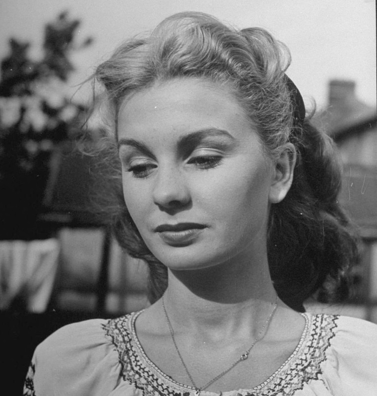 jean_simmons_mb46