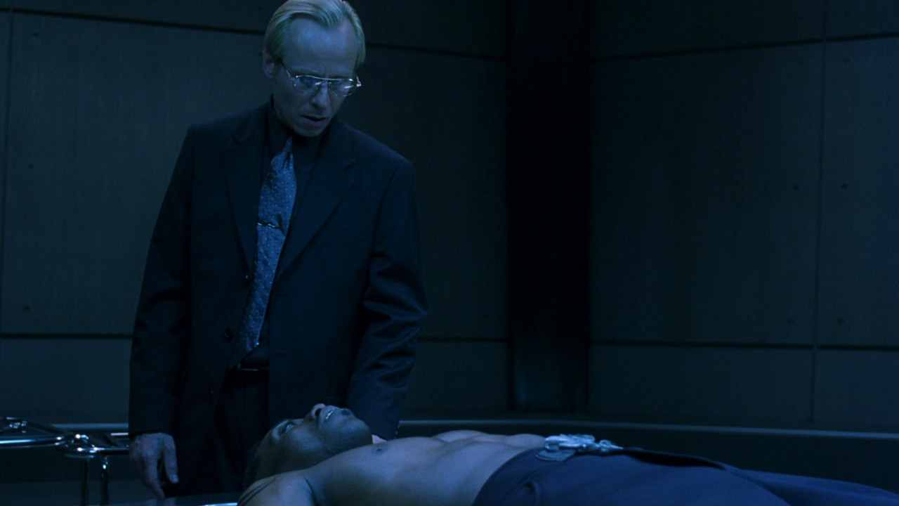 Blade II 2002 (1080p x265 10bit Tigole).mkv_snap