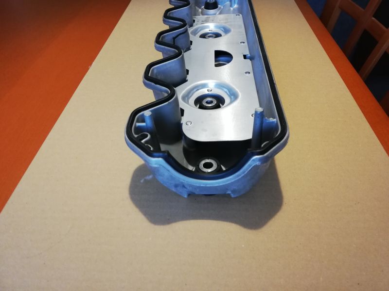 850TDI_valve_cover007