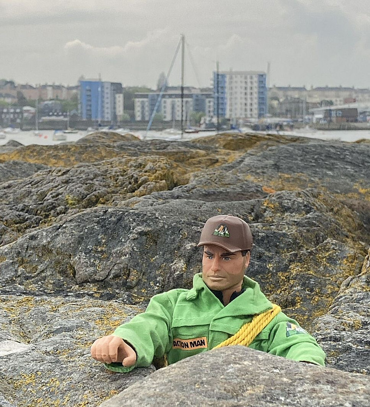 Action Man on (or in?) Granton Harbour's Eastern Breakwater.  IMG-2075b