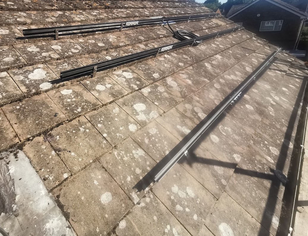 2024-08-11-Roof-rails-3.jpg