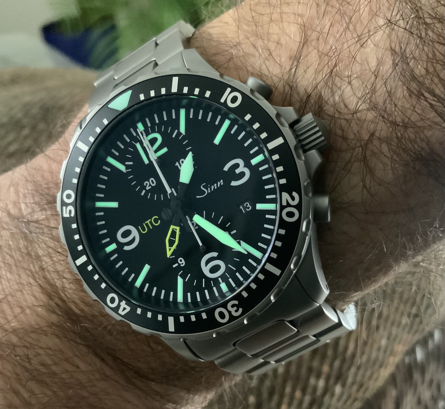 05896F9C-2366-4FD3-9F09-C1CEF90C5102