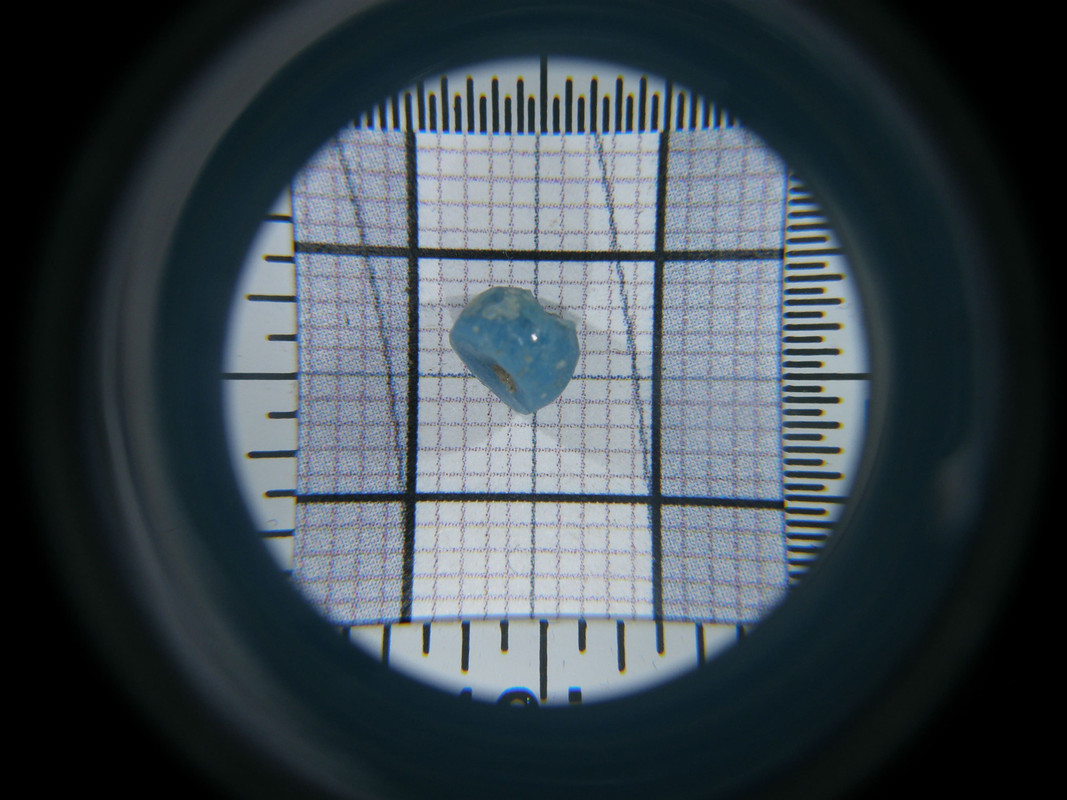 lasihelmi 010