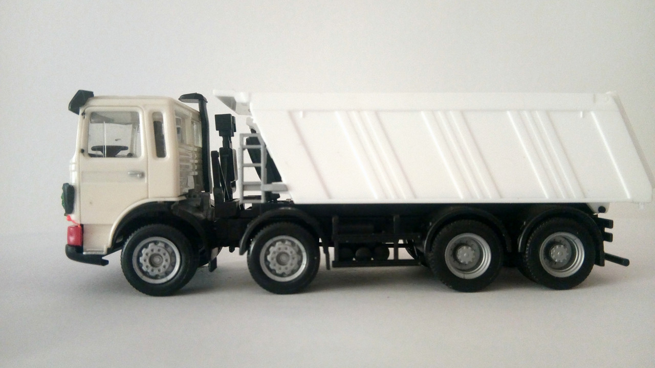 Mache (9329)