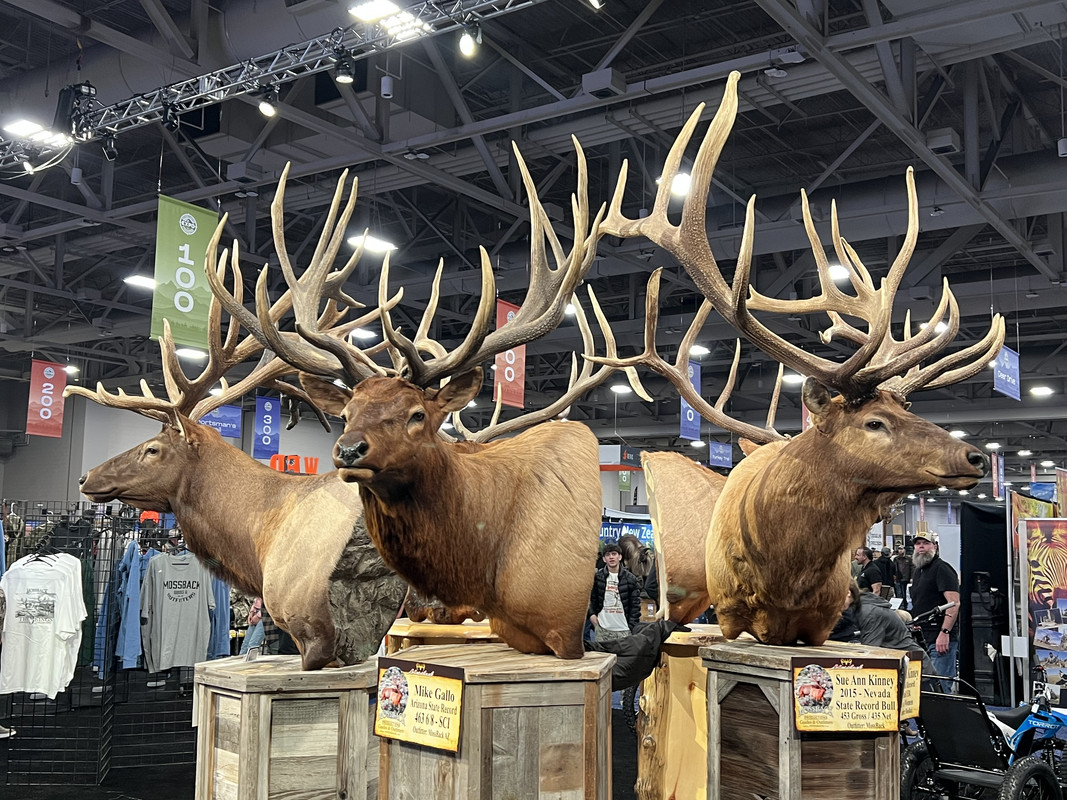 22D50F68-303F-466F-A592-408C83DC60BD