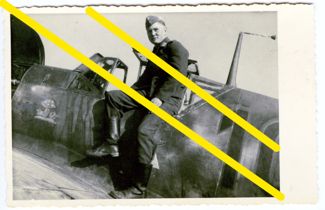 Foto Flugzeug Bf 109 Me 109 persönliches Emblem Staffelabzeichen