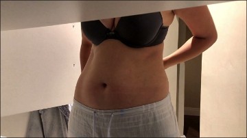 [Image: Voyeur14765075842.jpg]
