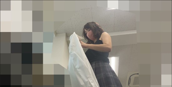 [Image: Voyeur17045081219.jpg]