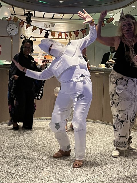 [Linked Image from i.postimg.cc]