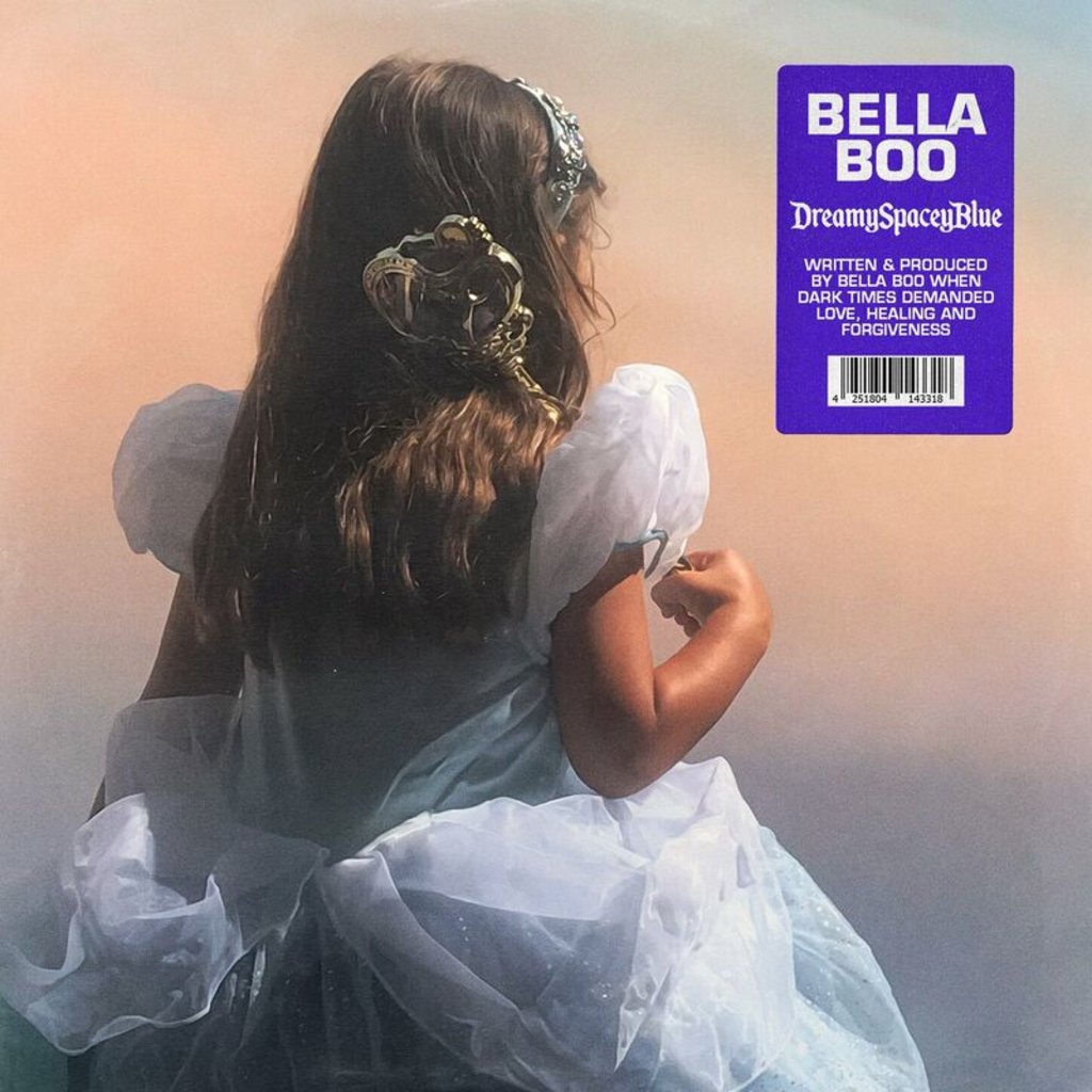 Bella Boo. DreamySpaceyBlue (2023) Mp3 [320kbps]  Zonw51cfa22w