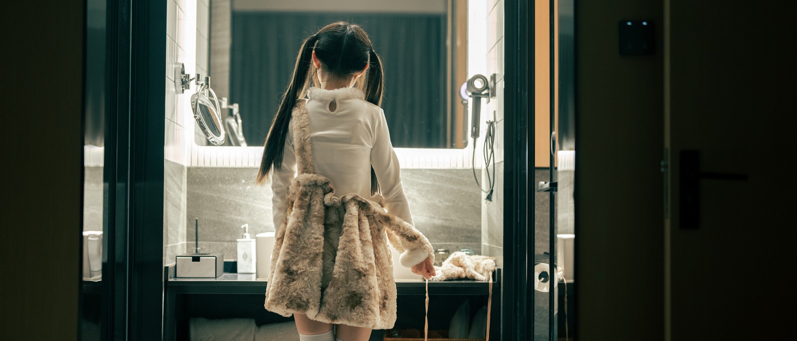 rua阮阮 叫兽的恶作剧 终章 写真＋视频合集｜剧情向写真大片（116P＋1V｜3.04GB）插图5