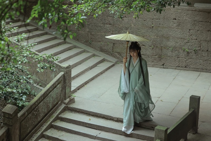 白莉爱吃巧克力 古风汉服 国风写真【10P｜49.4MB】插图7