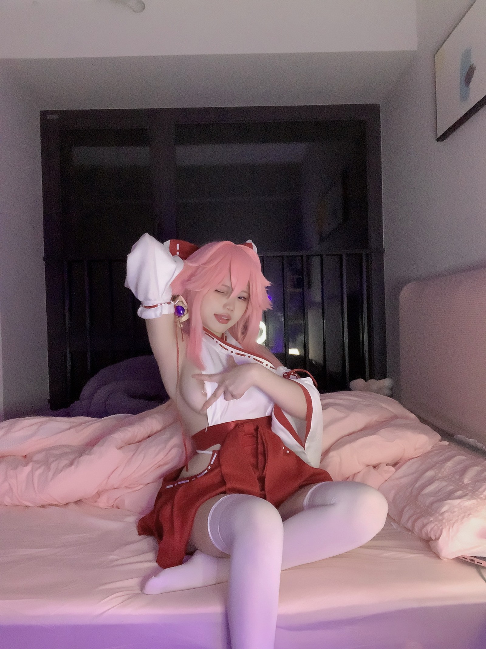 小瑶幺幺 八重巫女 Cosplay 写真合集【39P + 1V｜47.3MB】插图6