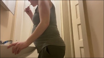 [Image: Voyeur36395125139.jpg]