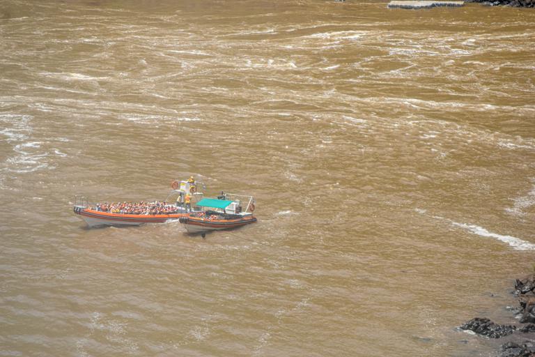 В джазе только девушки или аргентинско-бразильский калейдоскоп В джазе только девушки или аргентинско-бразильский калейдоскоп